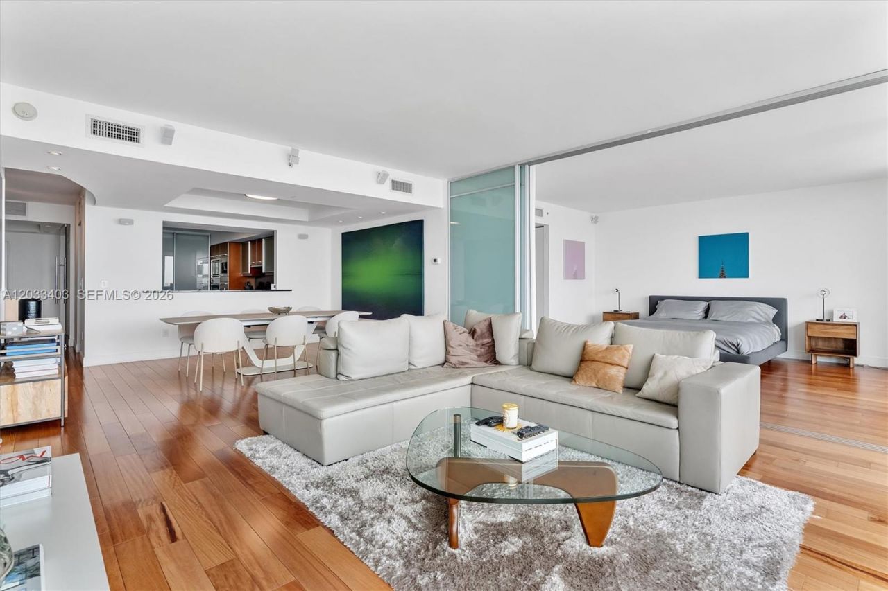 1331 Brickell Bay Dr , Unit 1409, Miami, FL 33131 Photo
