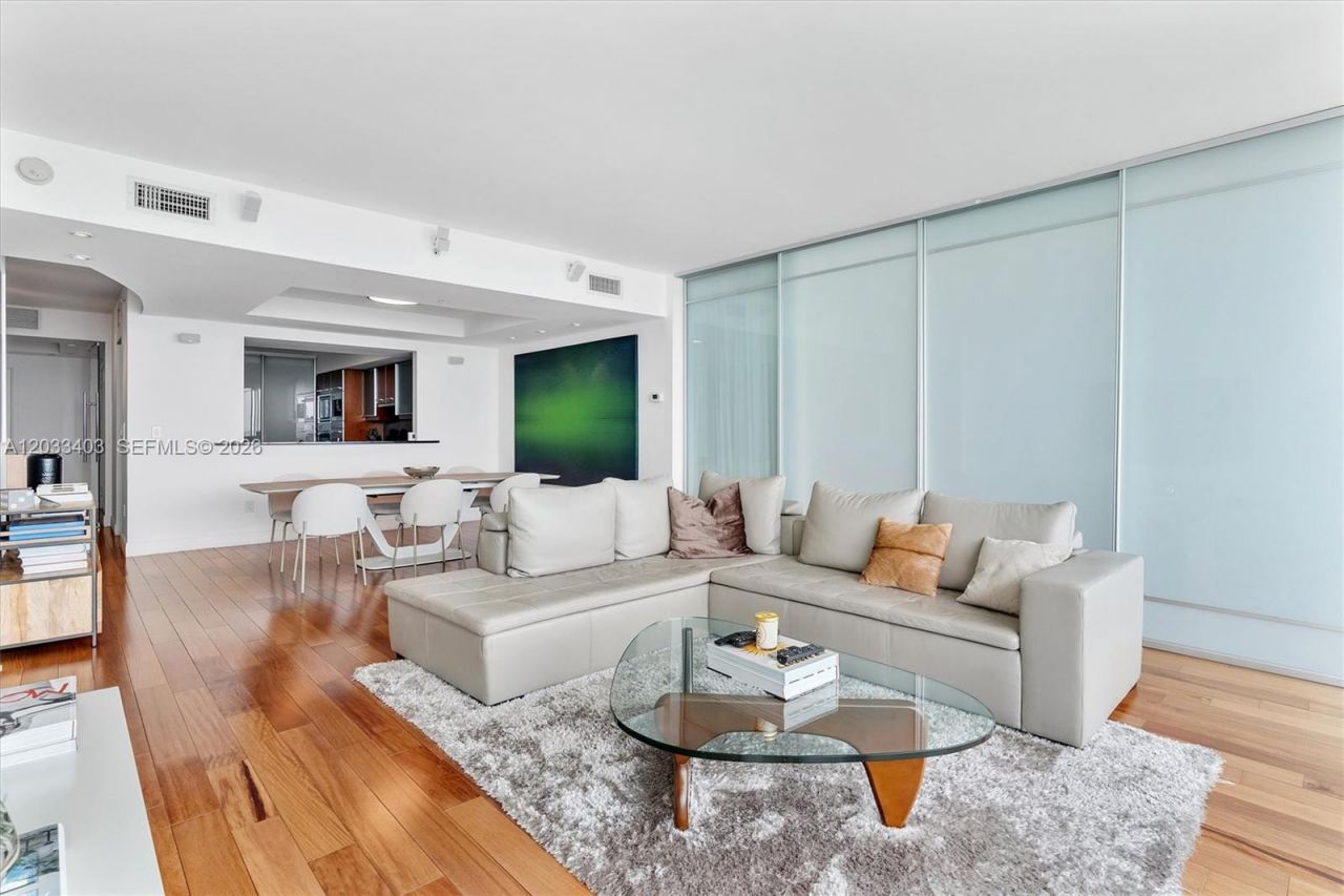 1331 Brickell Bay Dr , Unit 1409, Miami, FL 33131 Photo