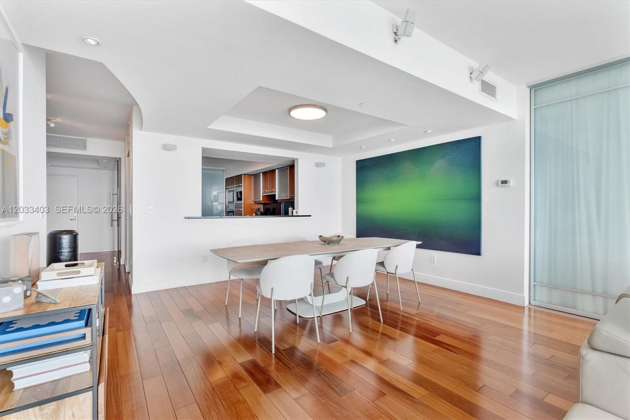 1331 Brickell Bay Dr , Unit 1409, Miami, FL 33131 Photo