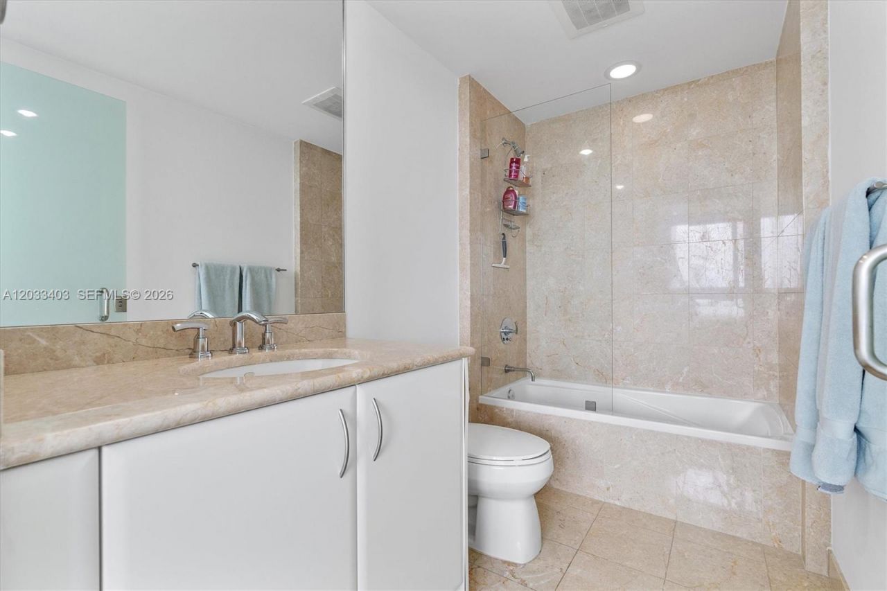 1331 Brickell Bay Dr , Unit 1409, Miami, FL 33131 Photo