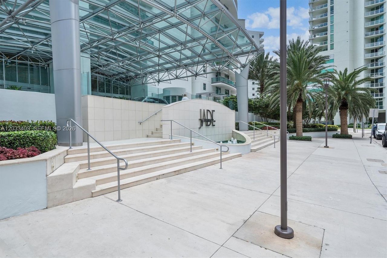 1331 Brickell Bay Dr , Unit 1409, Miami, FL 33131 Photo