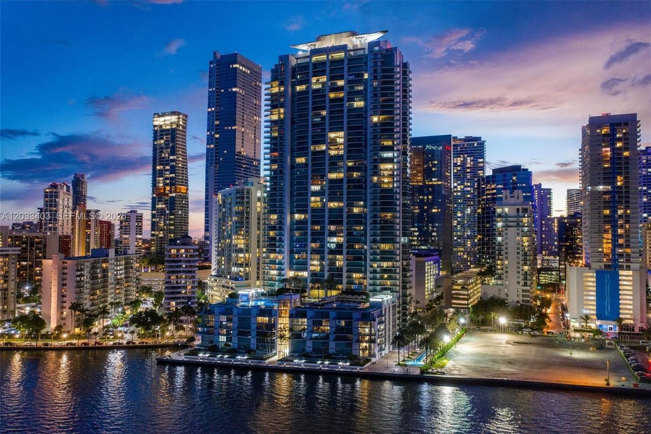 1331 Brickell Bay Dr , Unit 1409, Miami, FL 33131 Photo