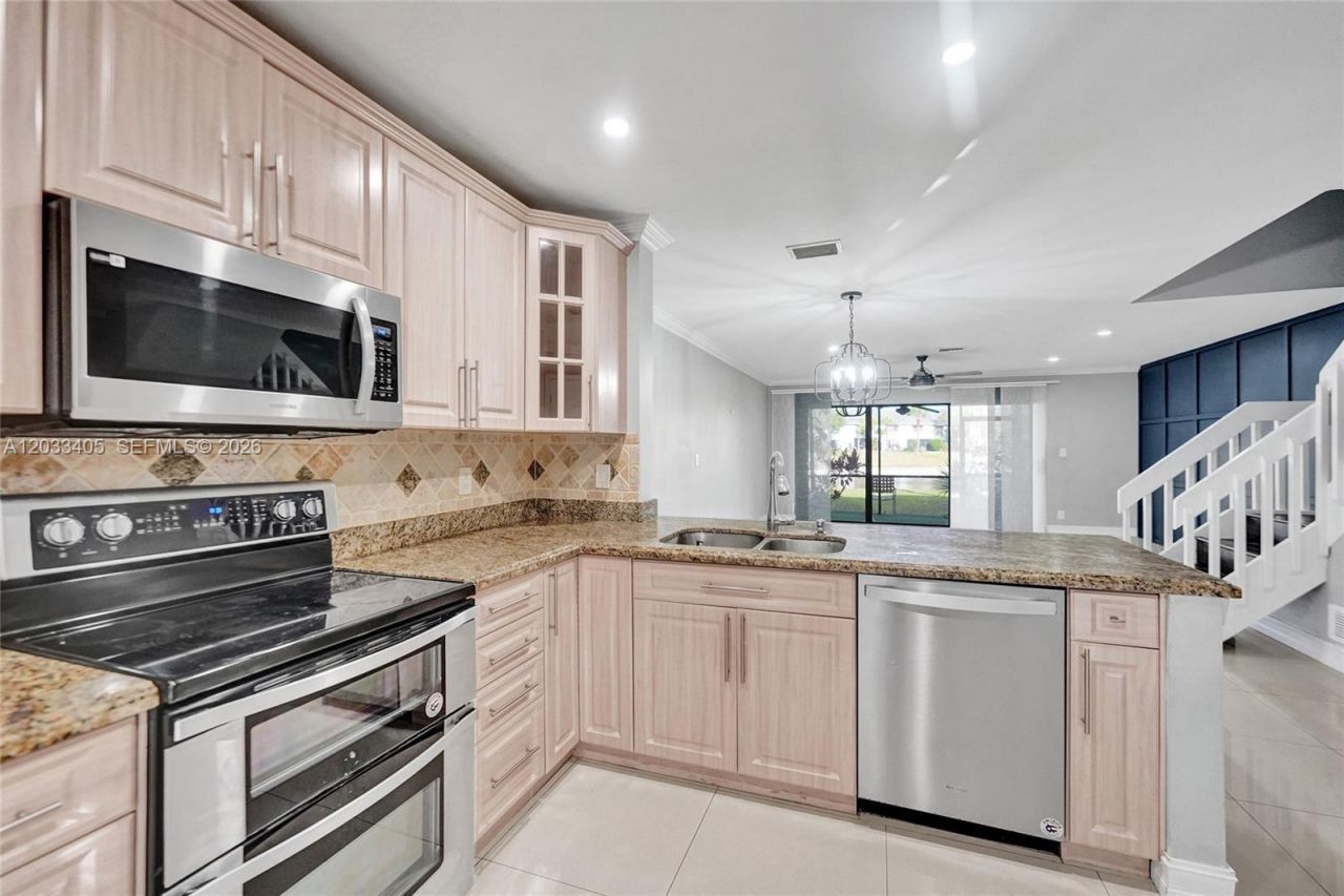 3325 S Carambola Cir S , Unit 2407, Coconut Creek, FL 33066 Photo