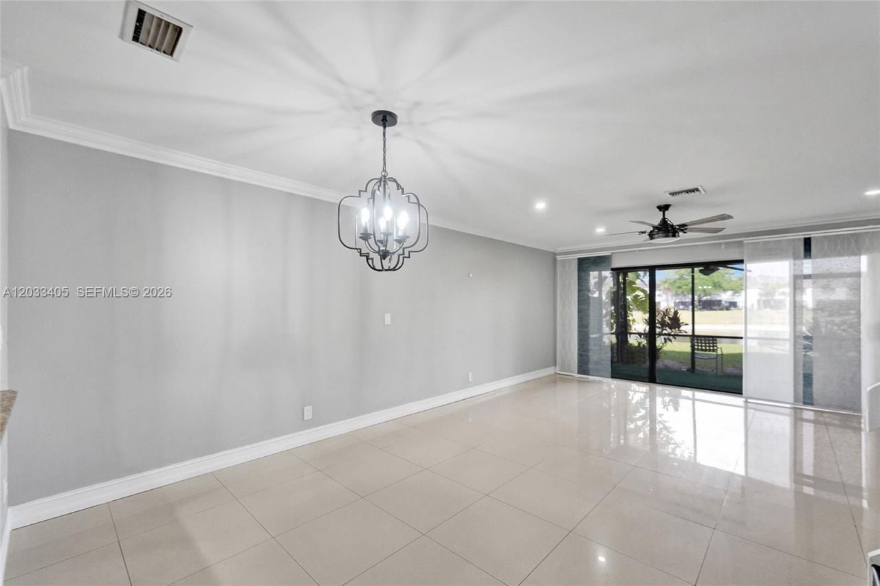 3325 S Carambola Cir S , Unit 2407, Coconut Creek, FL 33066 Photo