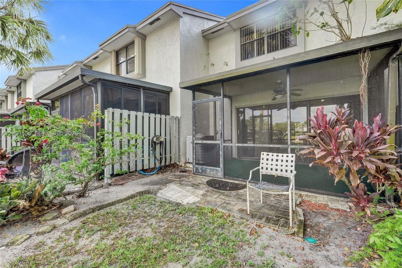 3325 S Carambola Cir S , Unit 2407, Coconut Creek, FL 33066 Photo