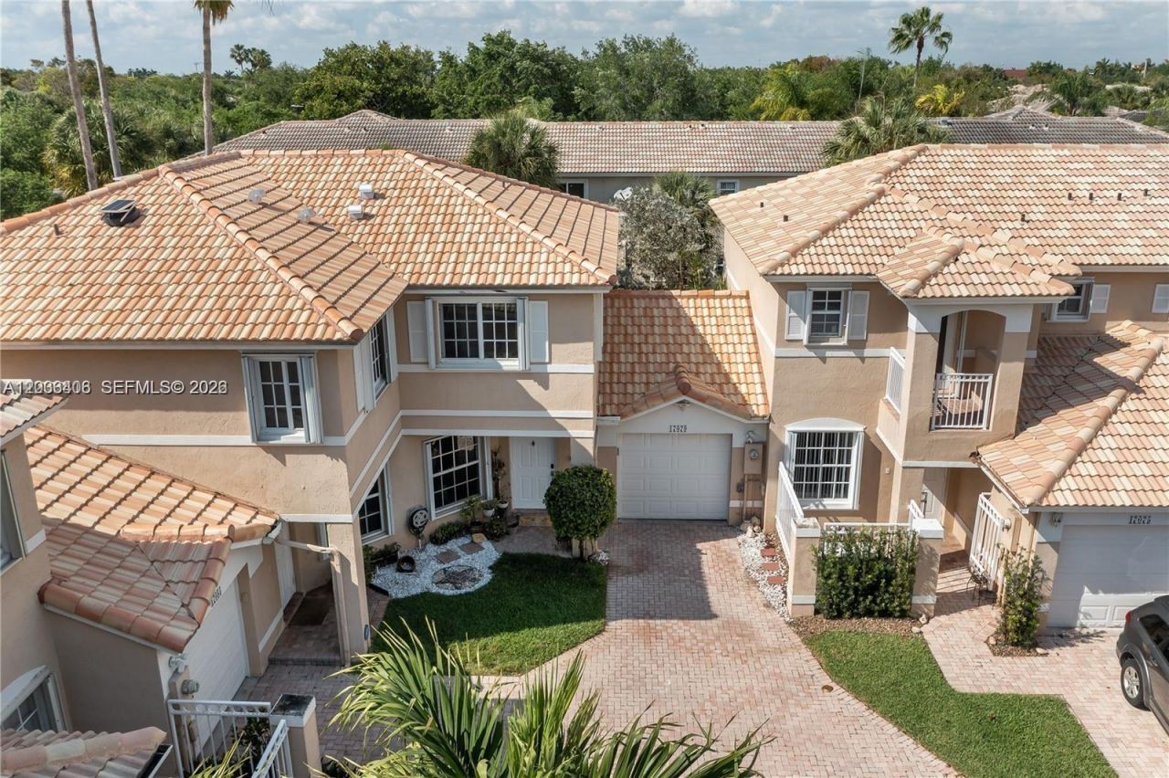 17079 NW 22nd St , Pembroke Pines, FL 33028 Photo