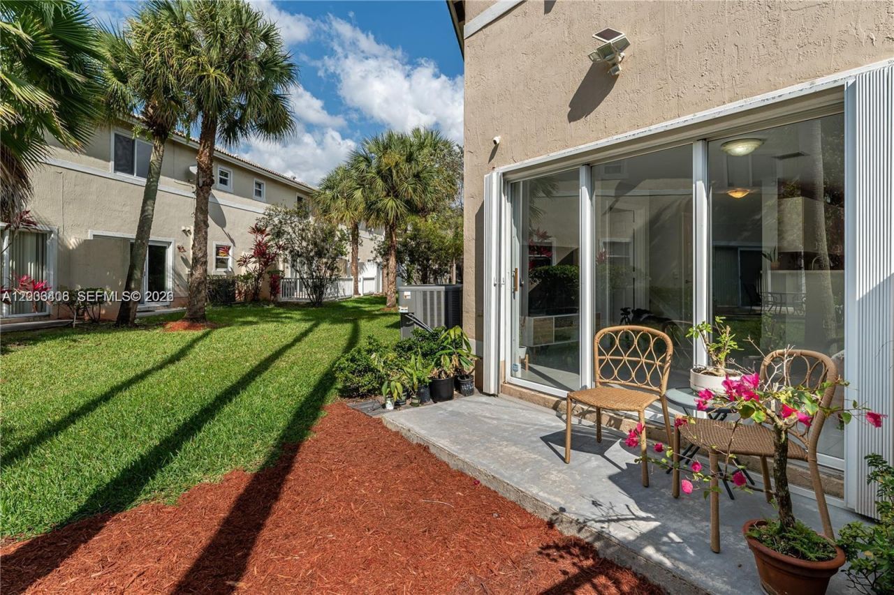 17079 NW 22nd St , Pembroke Pines, FL 33028 Photo