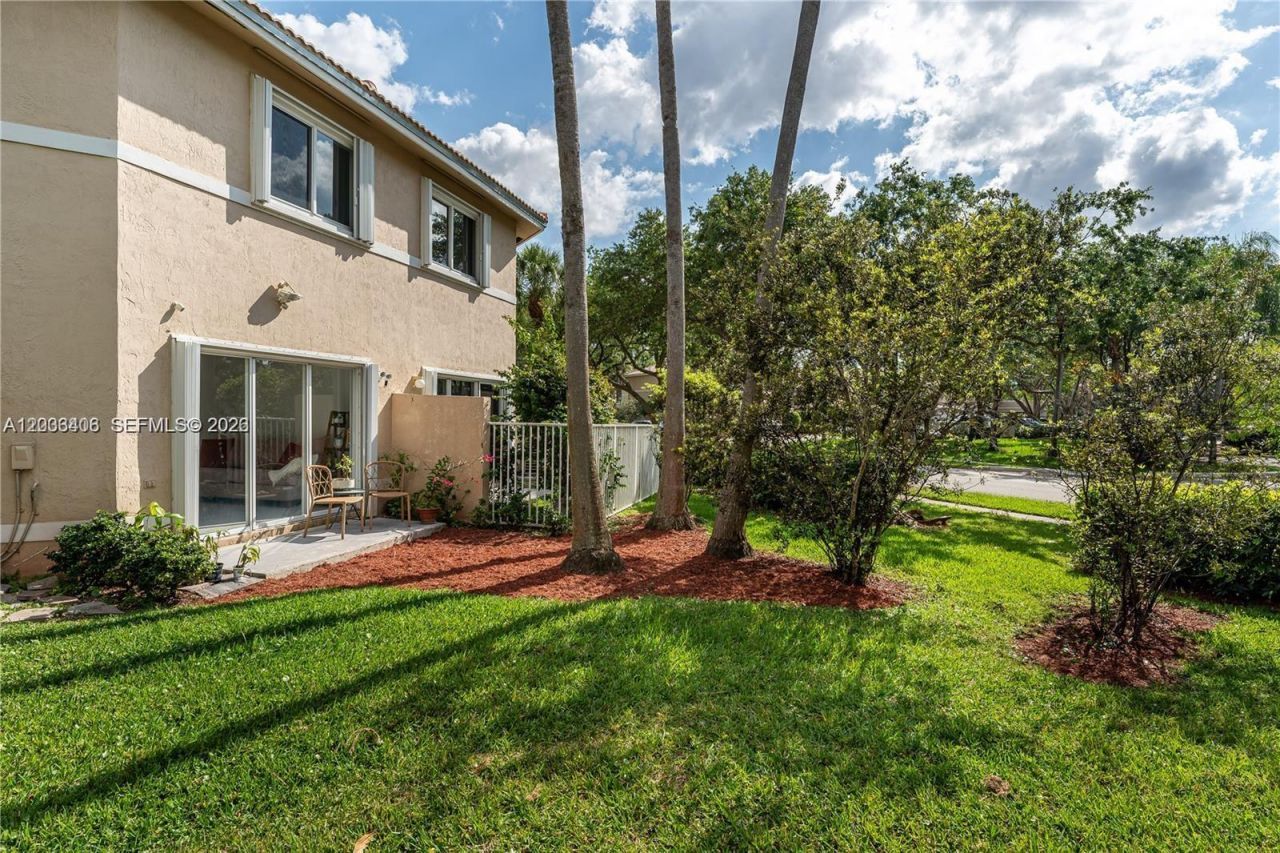 17079 NW 22nd St , Pembroke Pines, FL 33028 Photo