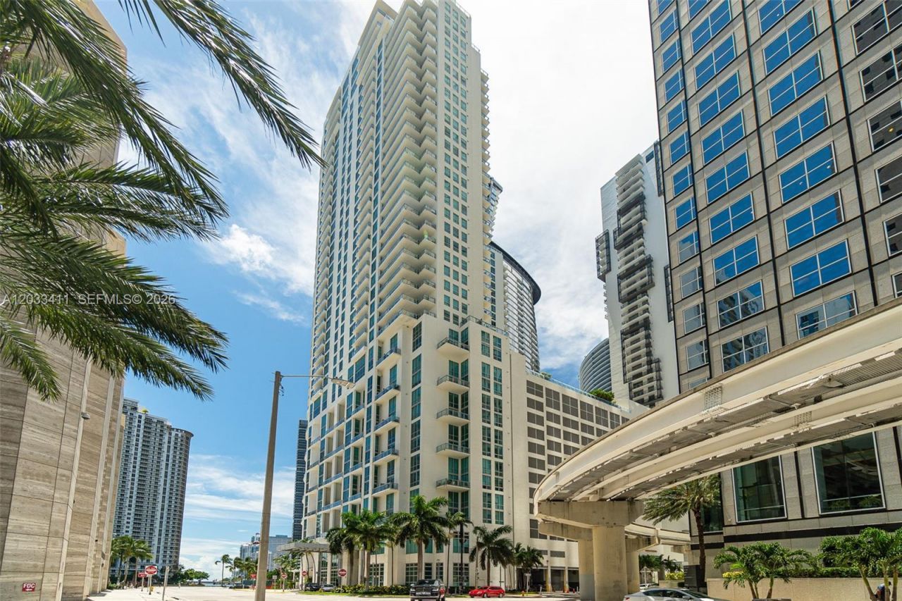 300 S Biscayne Blvd , Unit T-1411, Miami, FL 33131 Photo