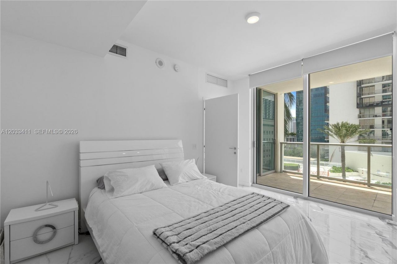 300 S Biscayne Blvd , Unit T-1411, Miami, FL 33131 Photo