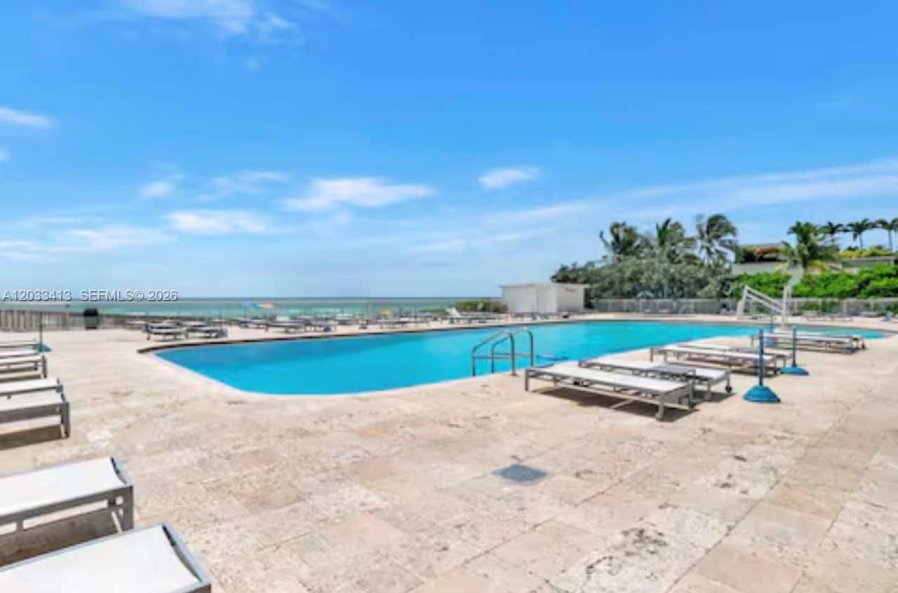 19201 Collins Ave , Unit 440, Sunny Isles Beach, FL 33160 Photo