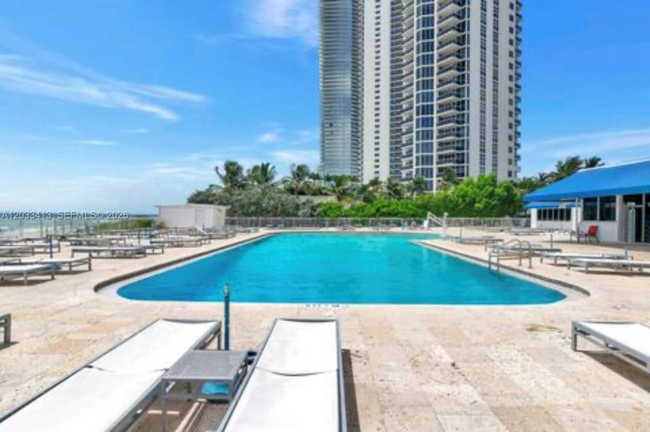 19201 Collins Ave , Unit 440, Sunny Isles Beach, FL 33160 Photo