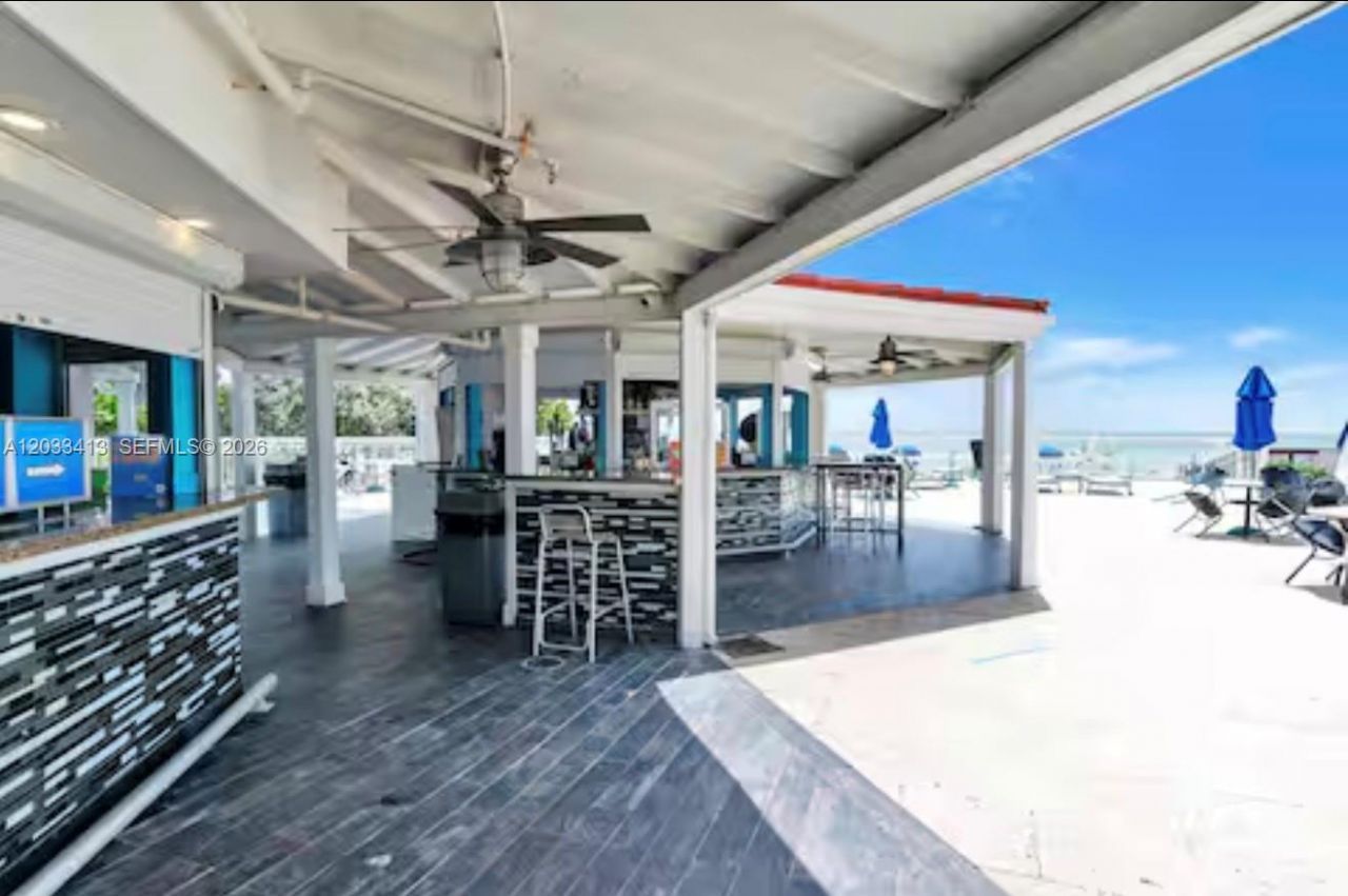 19201 Collins Ave , Unit 440, Sunny Isles Beach, FL 33160 Photo