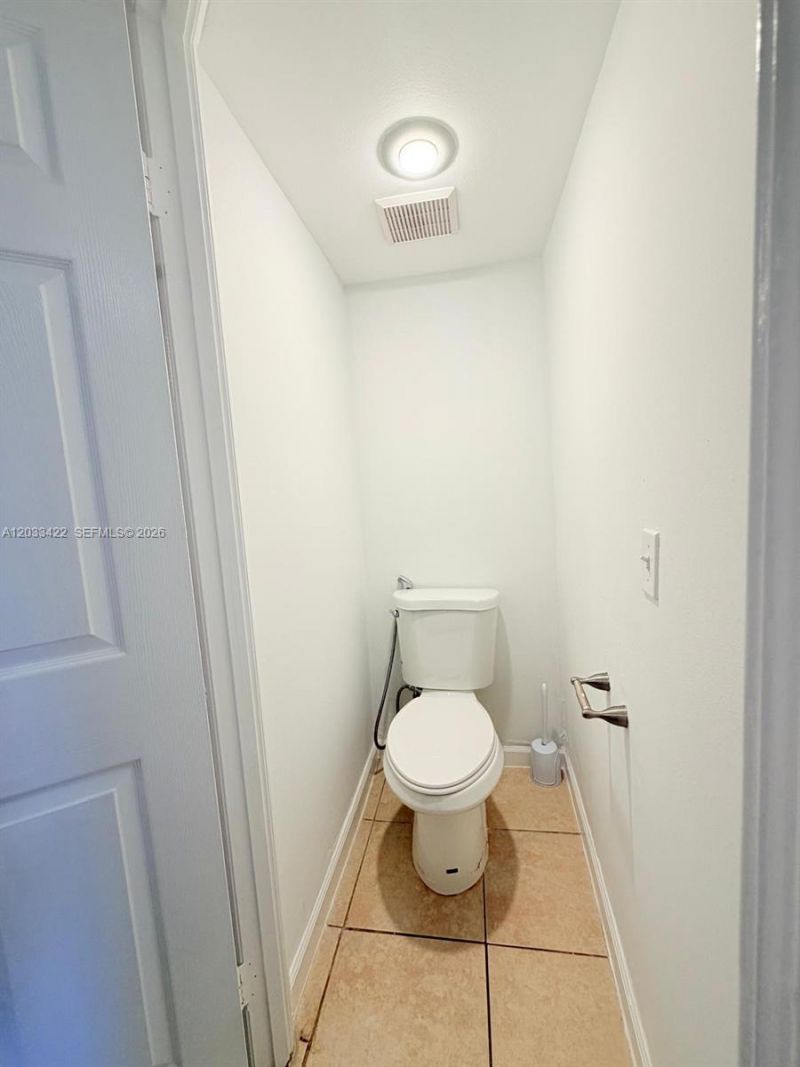 1280 S Alhambra Cir , Unit 1303, Coral Gables, FL 33146 Photo