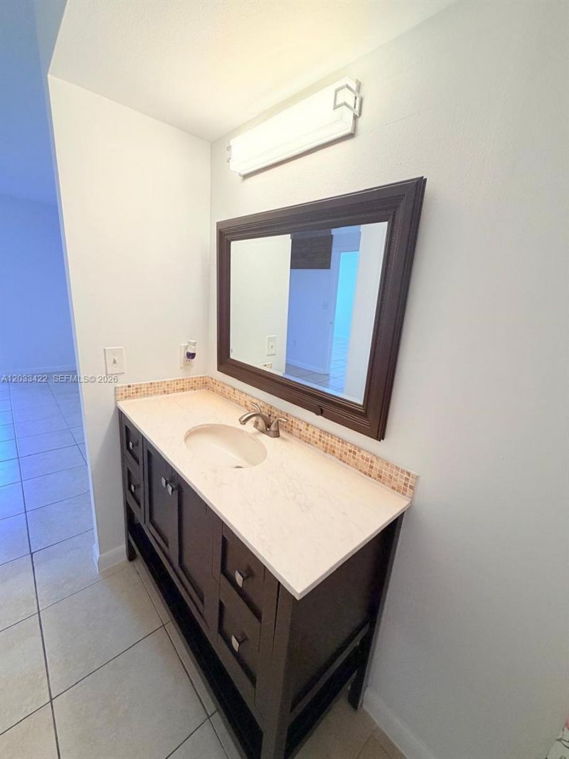 1280 S Alhambra Cir , Unit 1303, Coral Gables, FL 33146 Photo