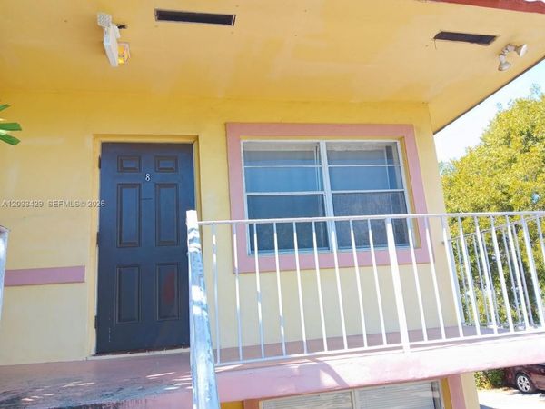 1826 Cleveland St , Unit 8, Hollywood, FL 33020