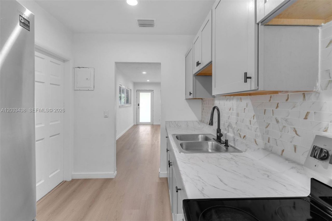 401 SW 25th Ave , Fort Lauderdale, FL 33312 Photo