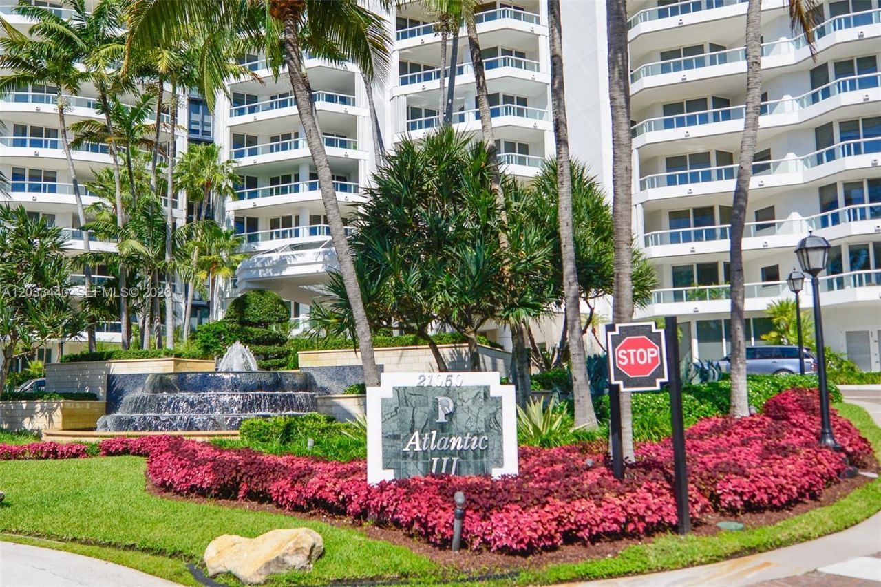 21050 Point Pl , Unit 702, Aventura, FL 33180 Photo