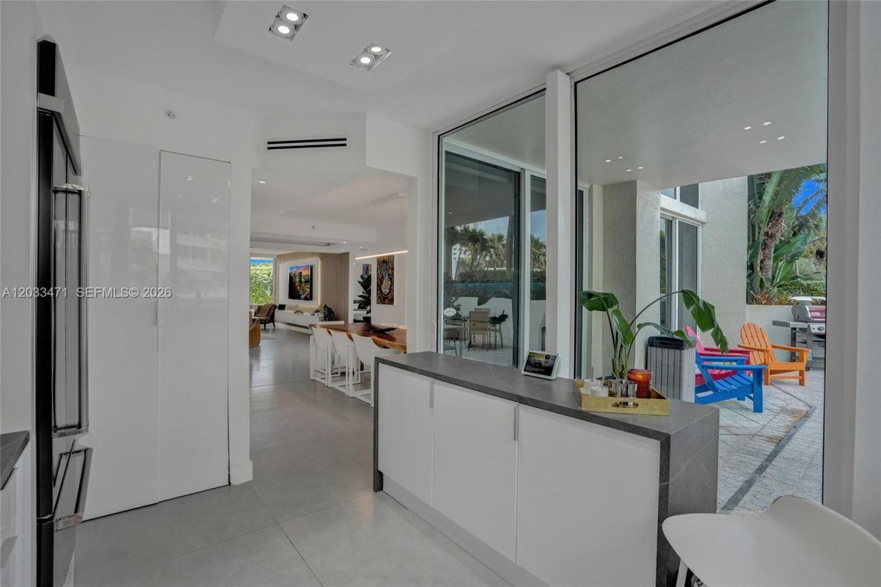 19111 Collins Ave , Unit 102, Sunny Isles Beach, FL 33160 Photo