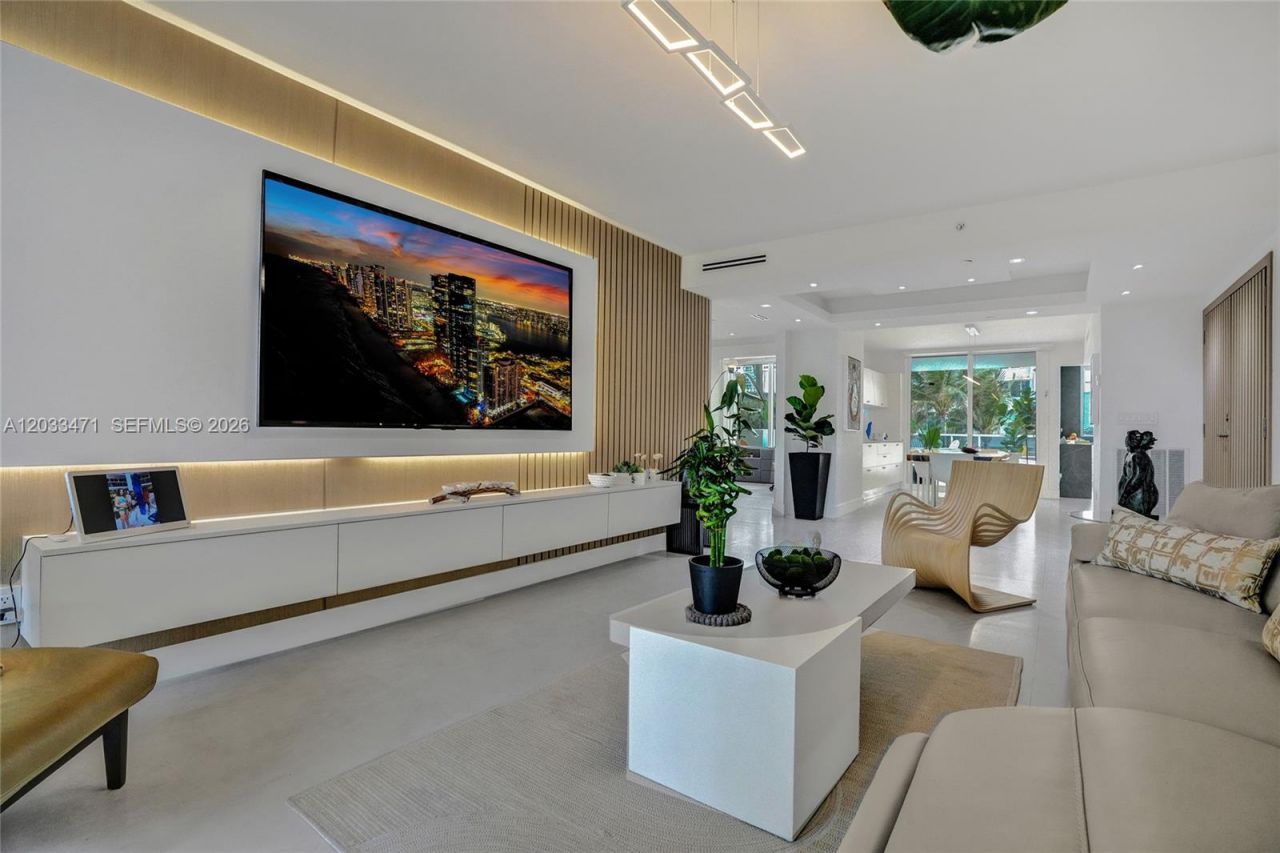 19111 Collins Ave , Unit 102, Sunny Isles Beach, FL 33160 Photo