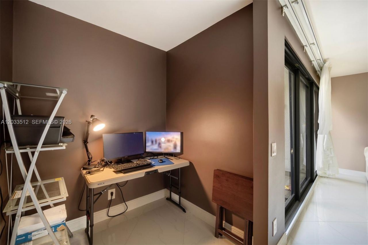 317 Poinciana Dr , Unit 807, Sunny Isles Beach, FL 33160 Photo