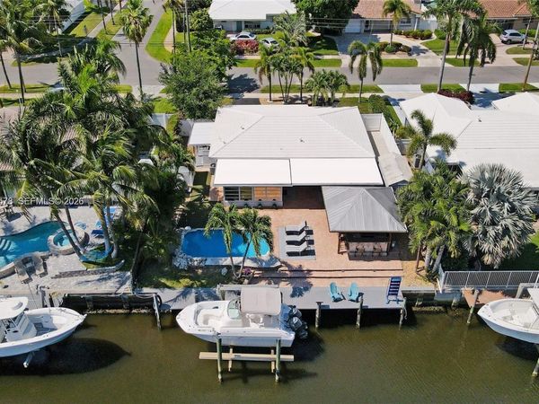 200 SE 3rd St , Pompano Beach, FL 33060