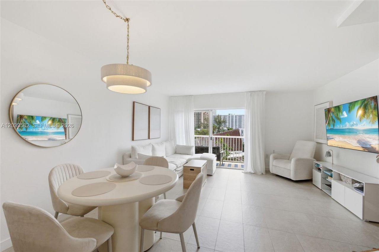 17800 Atlantic Blvd , Unit PH3, Sunny Isles Beach, FL 33160 Photo