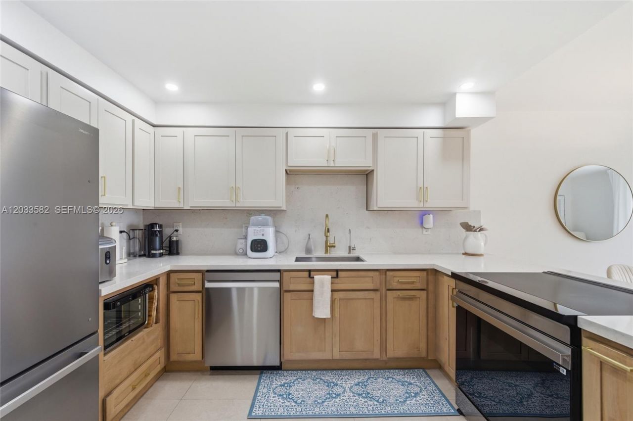 17800 Atlantic Blvd , Unit PH3, Sunny Isles Beach, FL 33160 Photo
