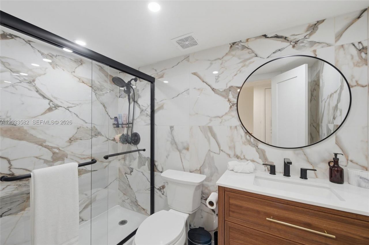 17800 Atlantic Blvd , Unit PH3, Sunny Isles Beach, FL 33160 Photo