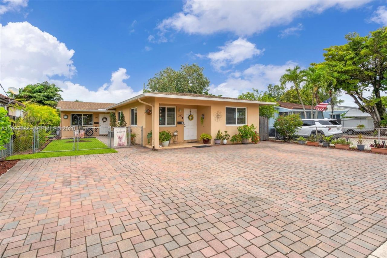247 NW 51st Ave, Miami, FL 33126 Photo