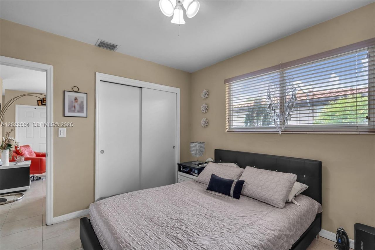 247 NW 51st Ave , Miami, FL 33126 Photo