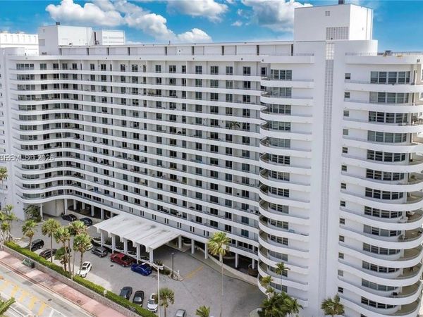 5555 Collins ave , Unit 9V, Miami Beach, FL 33140