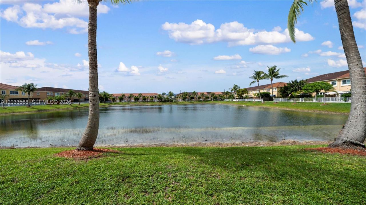 16590 SW 70th St , Miami, FL 33193 Photo