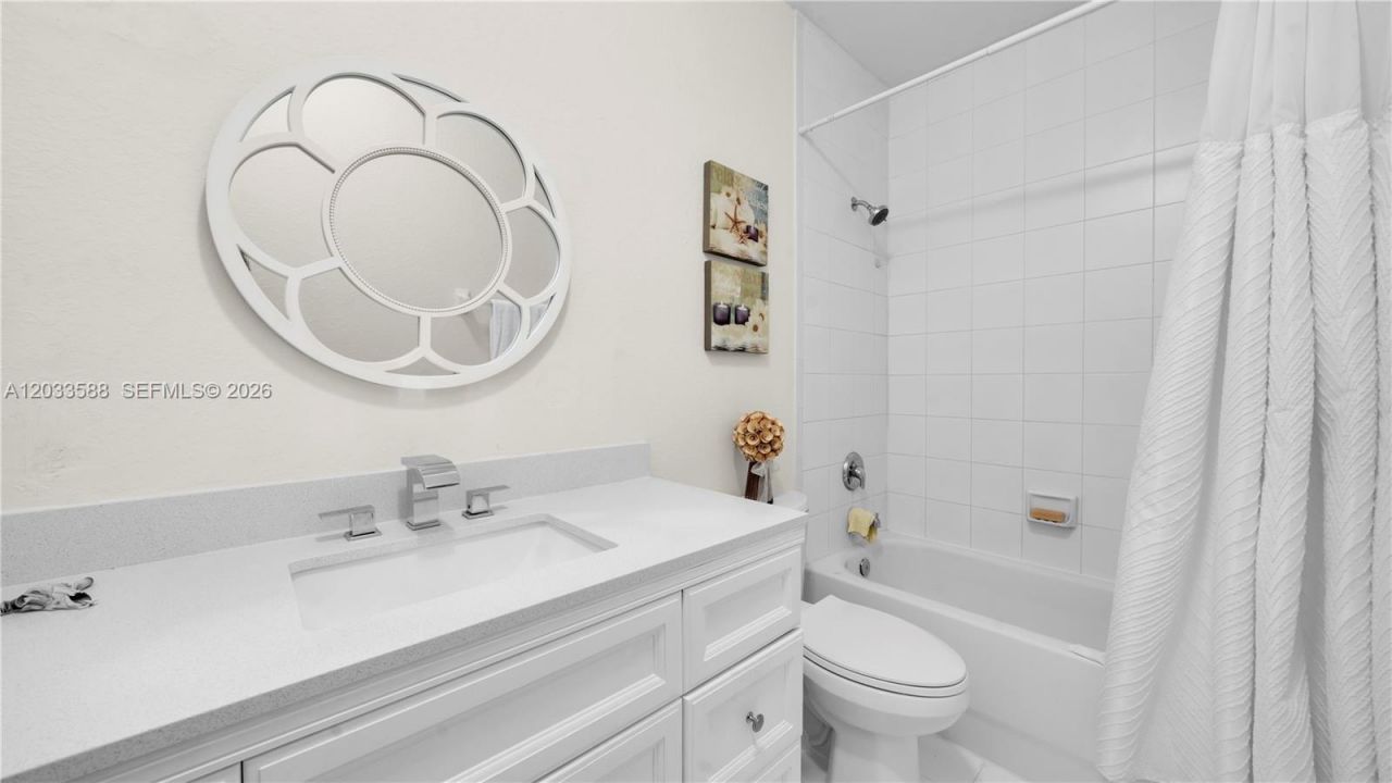 16590 SW 70th St , Miami, FL 33193 Photo
