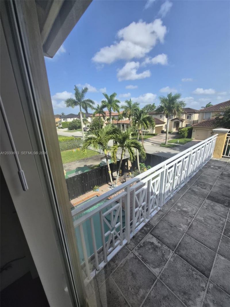 6743 SW 163rd Pl, Miami, FL 33193 Photo