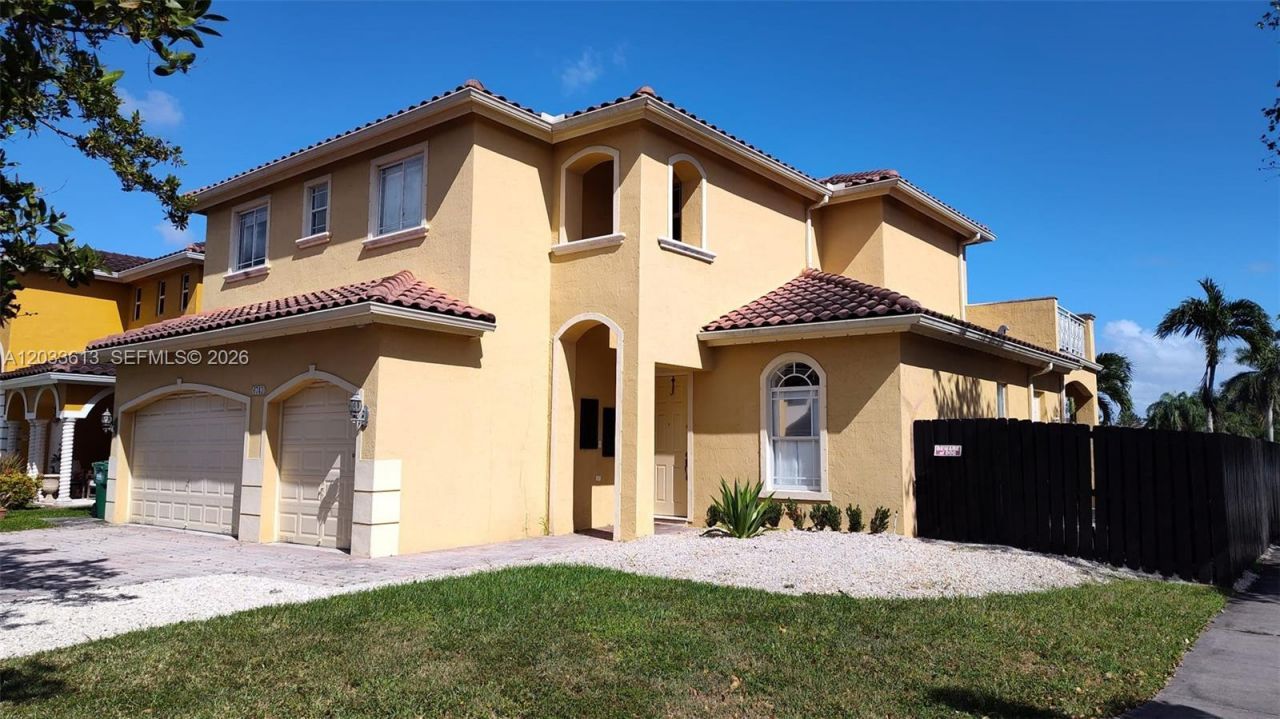 6743 SW 163rd Pl, Miami, FL 33193 Photo