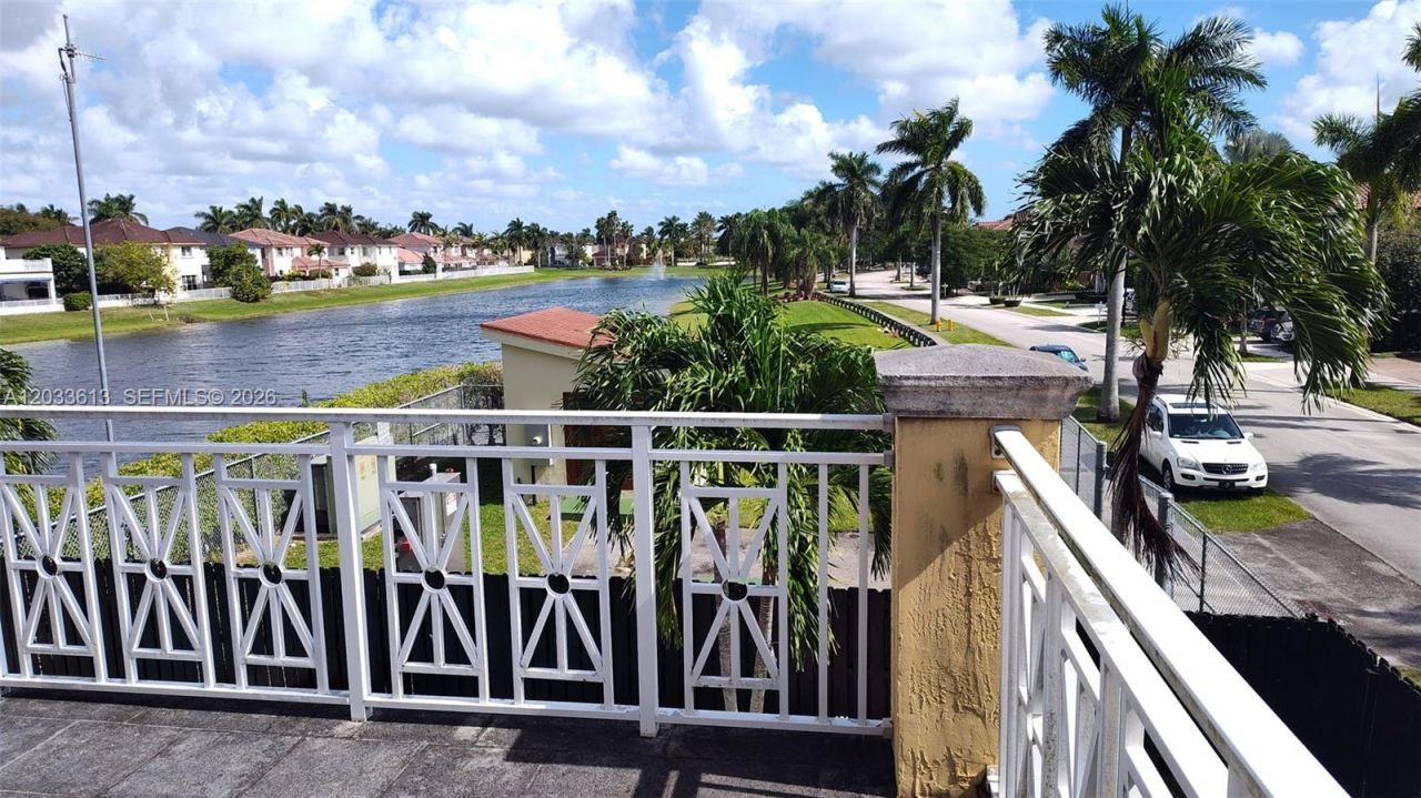 6743 SW 163rd Pl, Miami, FL 33193 Photo
