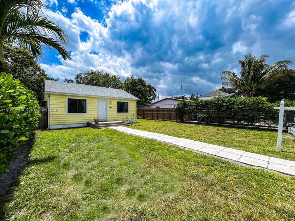 2330 Scott St , Hollywood, FL 33020