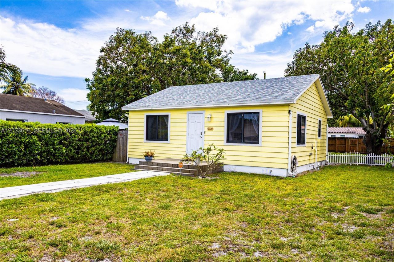 2330 Scott St , Hollywood, FL 33020 Photo