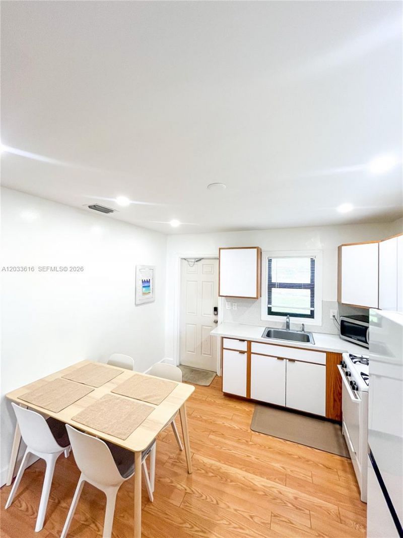 2330 Scott St , Hollywood, FL 33020 Photo