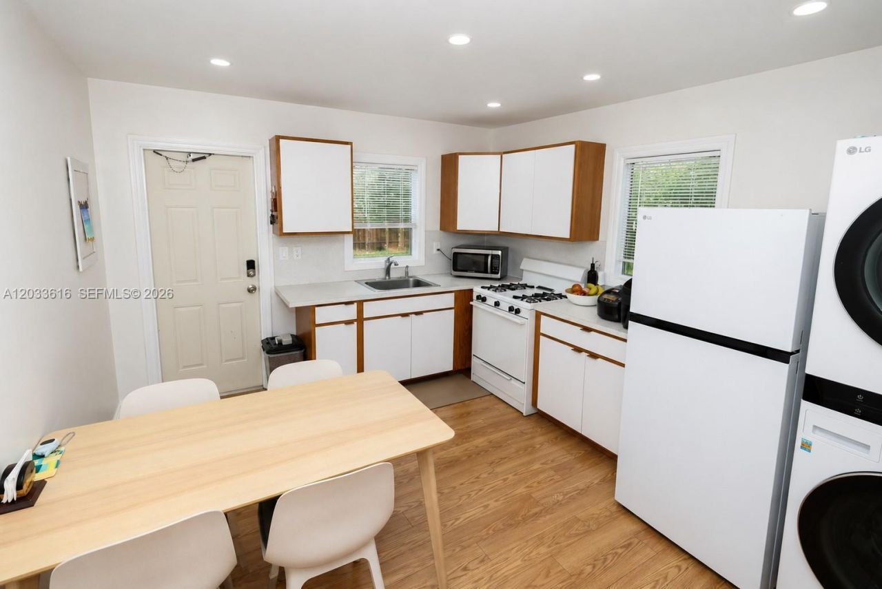 2330 Scott St , Hollywood, FL 33020 Photo