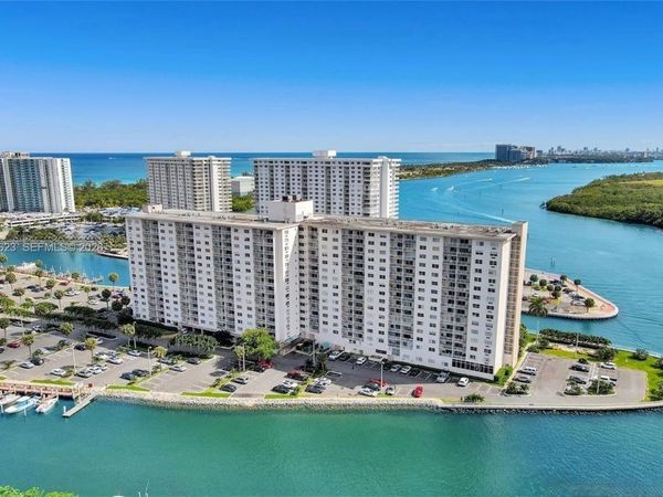 400 Kings Point Dr, Unit 928, Sunny Isles Beach, FL 33160