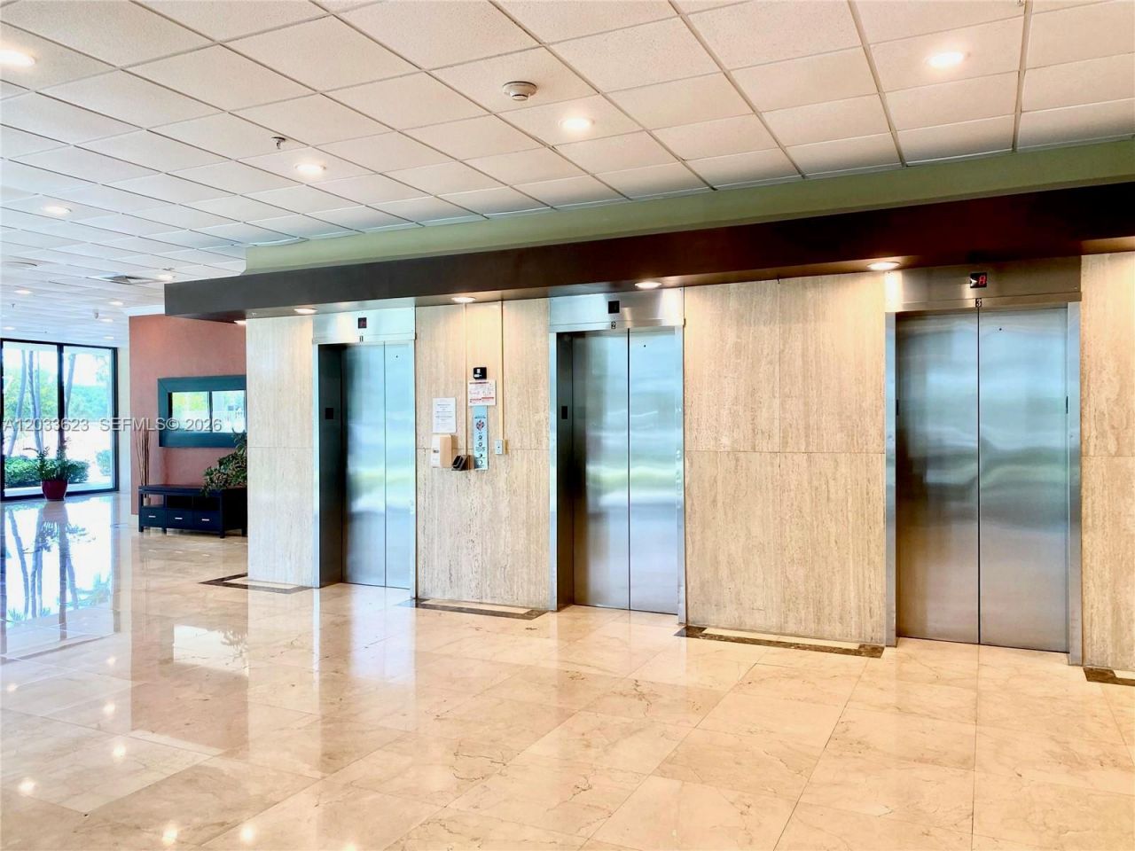 400 Kings Point Dr, Unit 928, Sunny Isles Beach, FL 33160 Photo