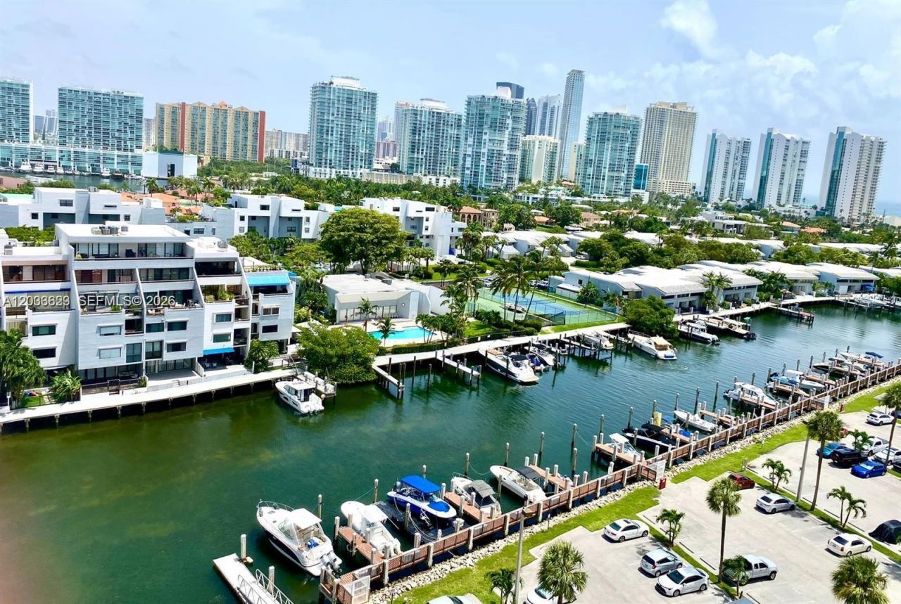 400 Kings Point Dr, Unit 928, Sunny Isles Beach, FL 33160 Photo