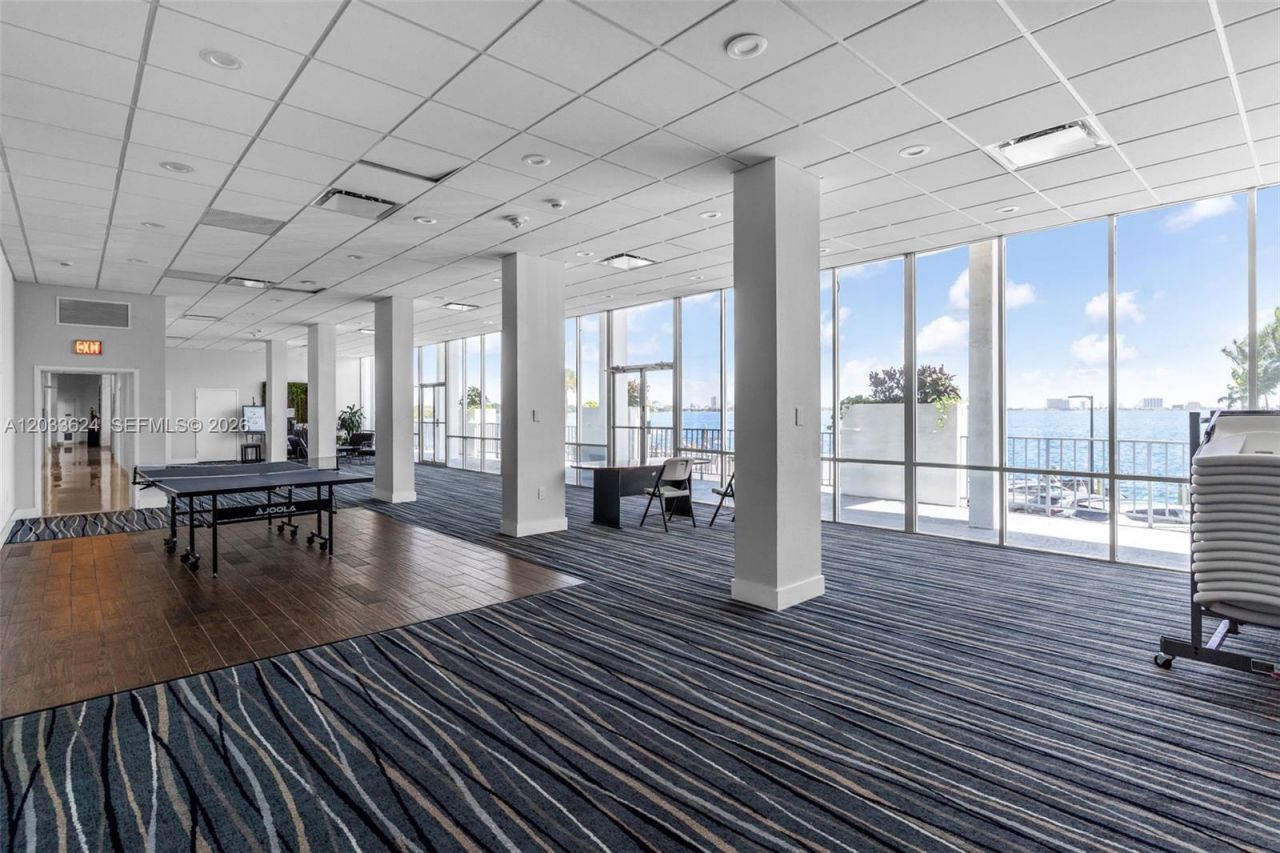 11930 N Bayshore Dr, Unit 704, North Miami, FL 33181 Photo