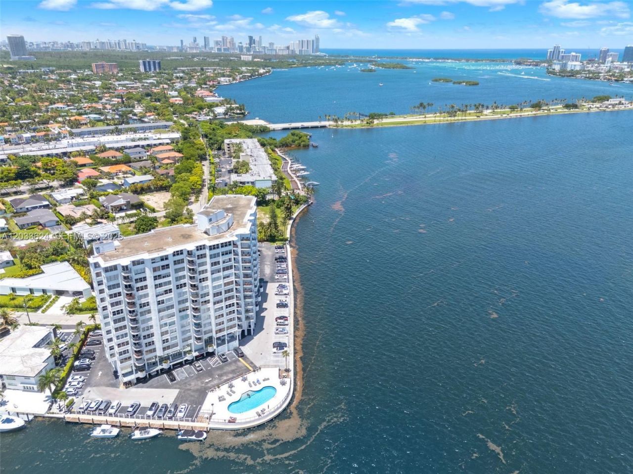 11930 N Bayshore Dr, Unit 704, North Miami, FL 33181 Photo