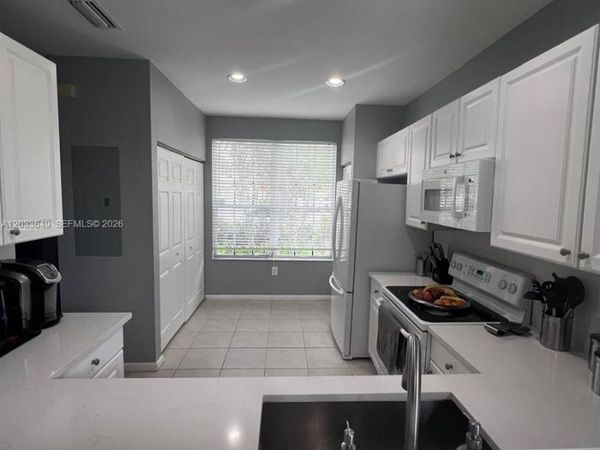 681 NW 42nd Ave , Plantation, FL 33317