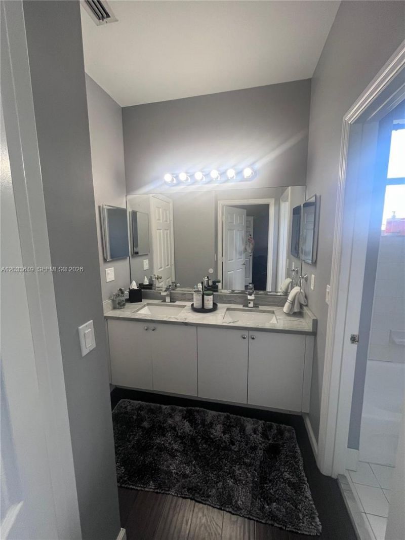 681 NW 42nd Ave , Plantation, FL 33317 Photo