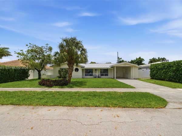 2136 NE 64th St , Fort Lauderdale, FL 33308