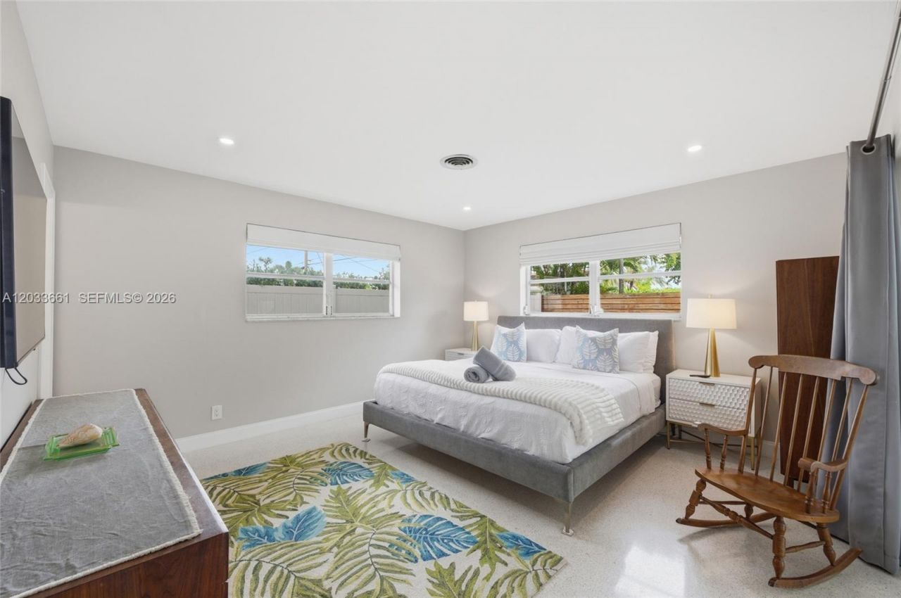 2136 NE 64th St , Fort Lauderdale, FL 33308 Photo